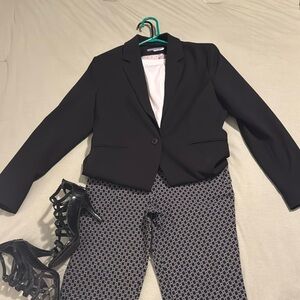 Women’s H&M Black Blazer